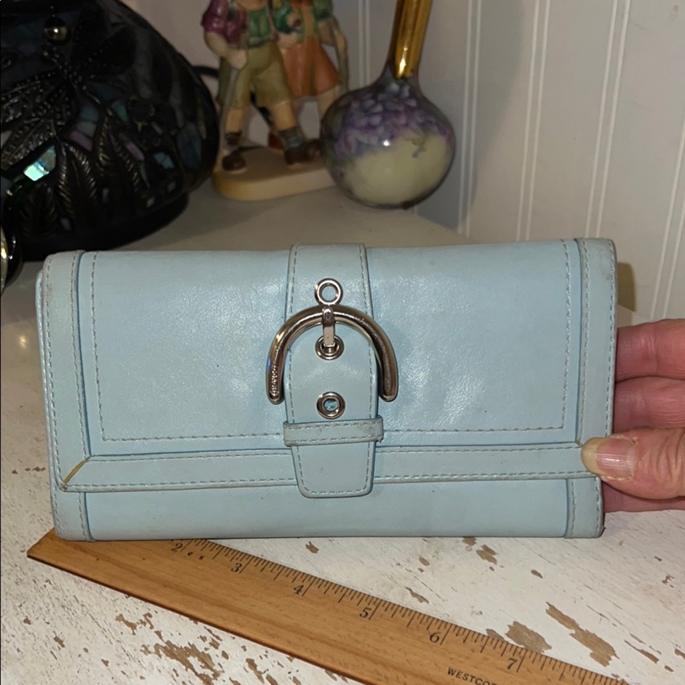 Vintage Coach soho Elegant Blue Leather Wallet